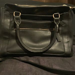 Black crossbody purse